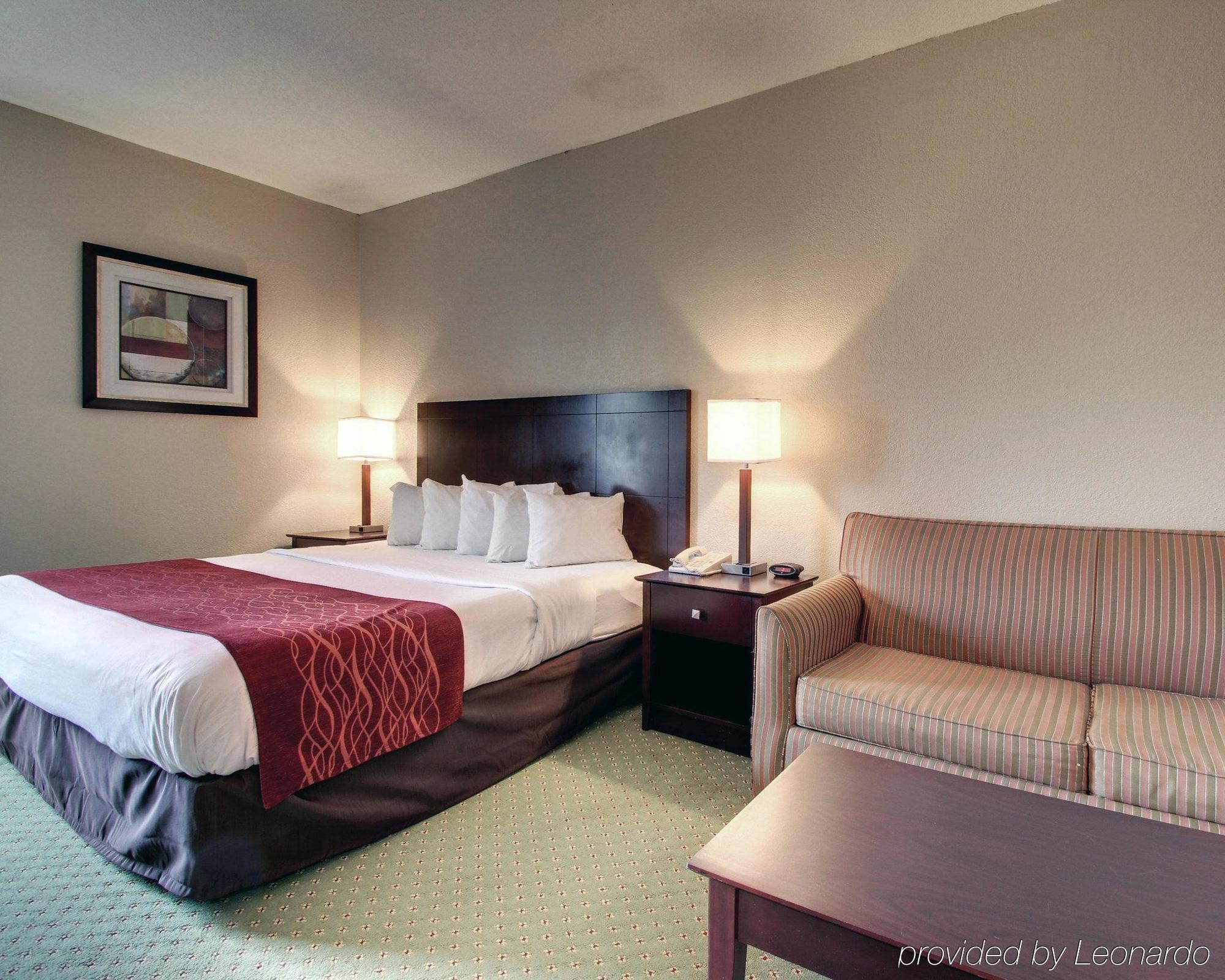 Columbia Inn & Suites Exterior photo