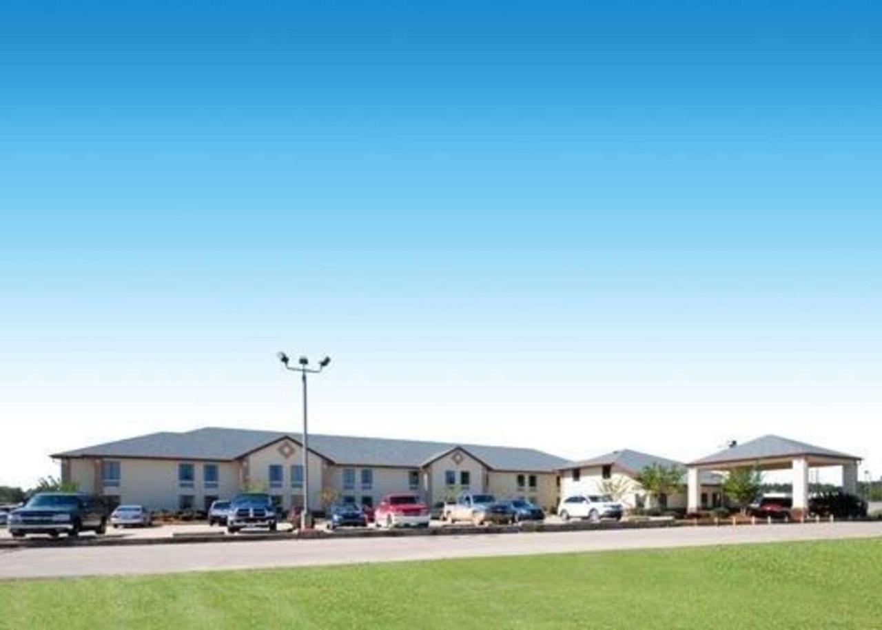 Columbia Inn & Suites Exterior photo